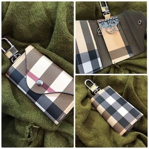 Plaid Trifold 6 Key Case / Holder For Bag Or Purse / Pouch Keychain Etc.